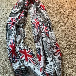 Price reduced! Union Jack infinity scarf NWOT